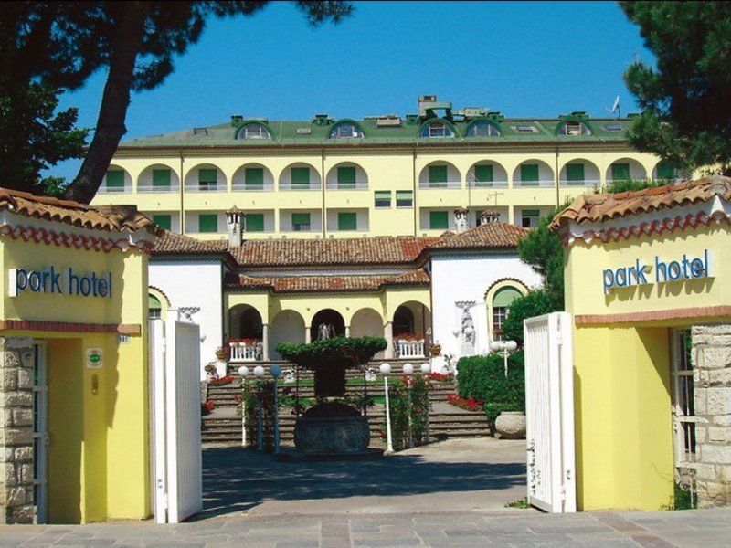 Park Hotel Ravenna Марина-ди-Равенна Экстерьер фото